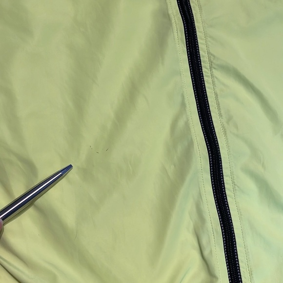 Hind Cycling wind jacket / lightweight windbreaker visible neon yellow M’s Small - Picture 7 of 12
